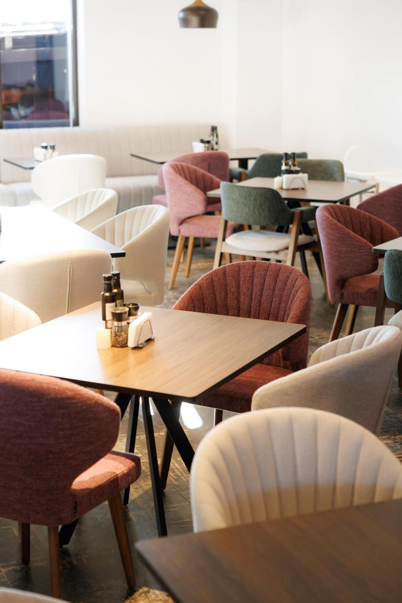 Suru Hotel & Restaurant Buşteni Dış mekan fotoğraf